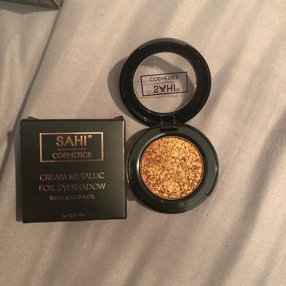 Sahi cosmetics eye shadow